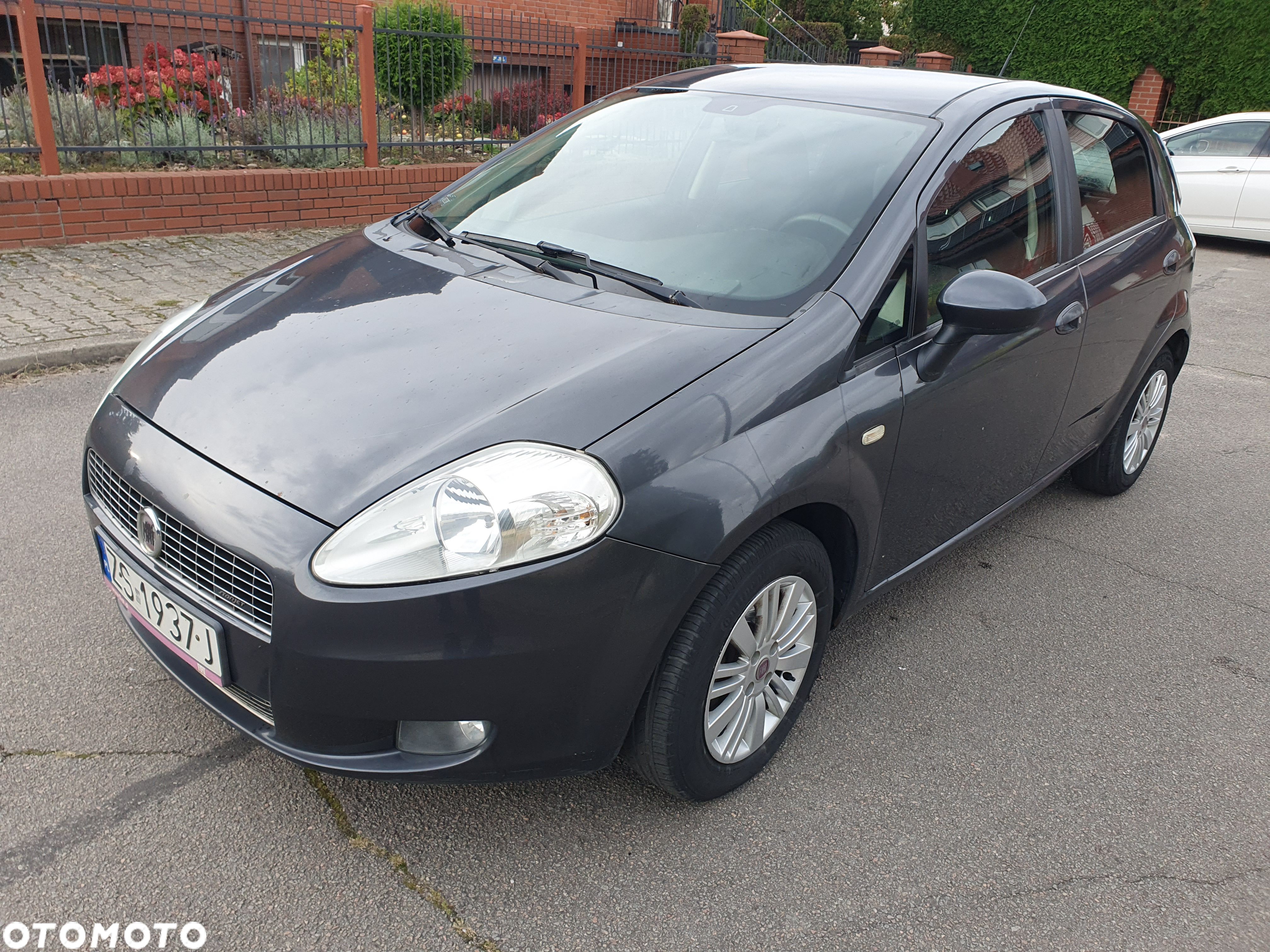 Fiat Punto 1.4 16V Dynamic - 1