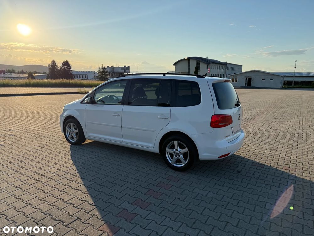Volkswagen Touran 1.6 TDI DPF Comfortline - 5