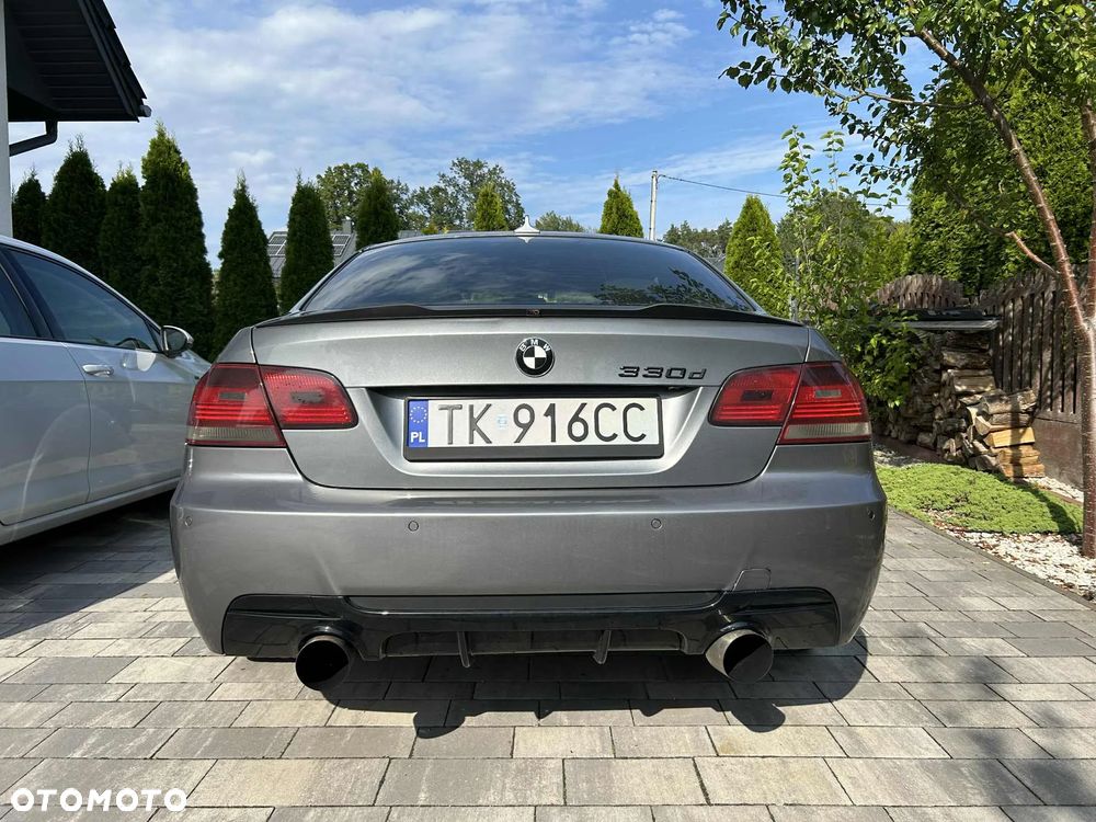 BMW Seria 3 330d Coupe - 7