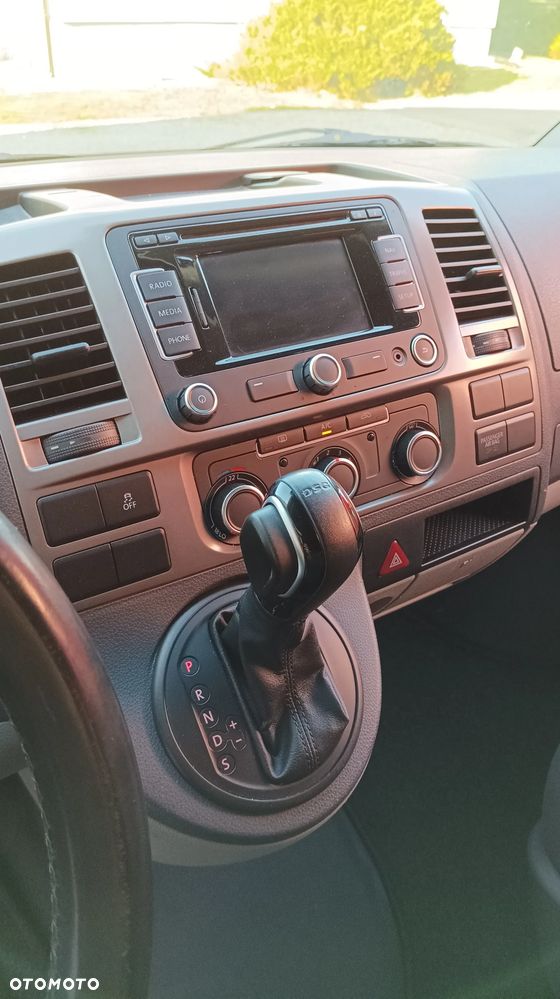 Volkswagen Transporter - 2