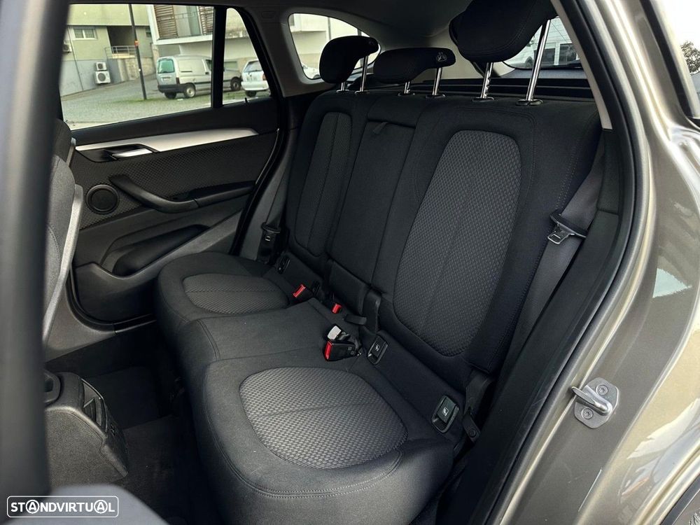 BMW X1 18 d sDrive Auto - 40