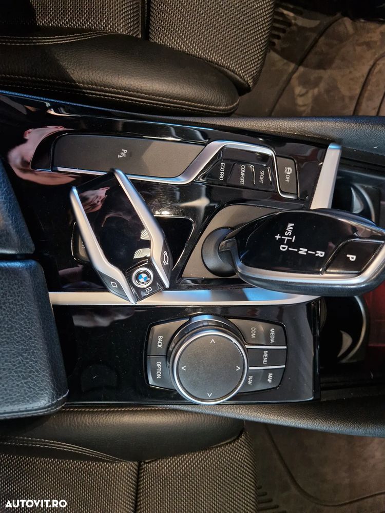 BMW Seria 5 520d xDrive AT - 29