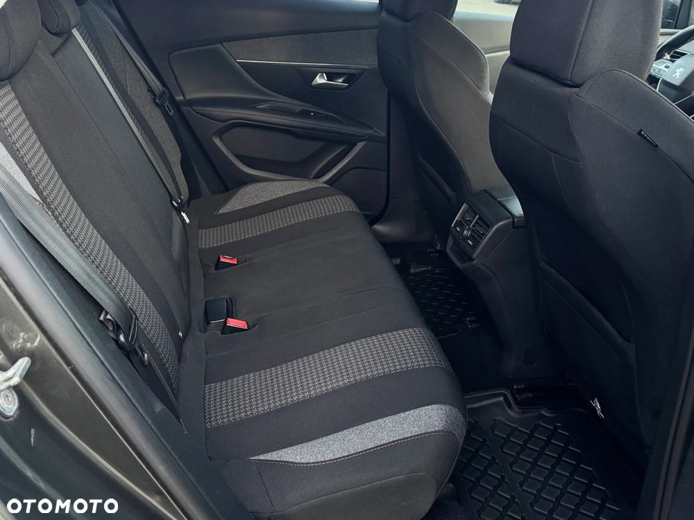 Peugeot 3008 1.6 BlueHDi Allure S&S EAT6 - 9