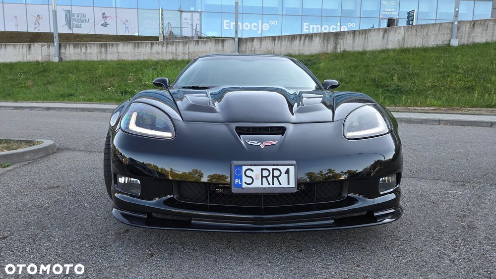 Chevrolet Corvette - 9