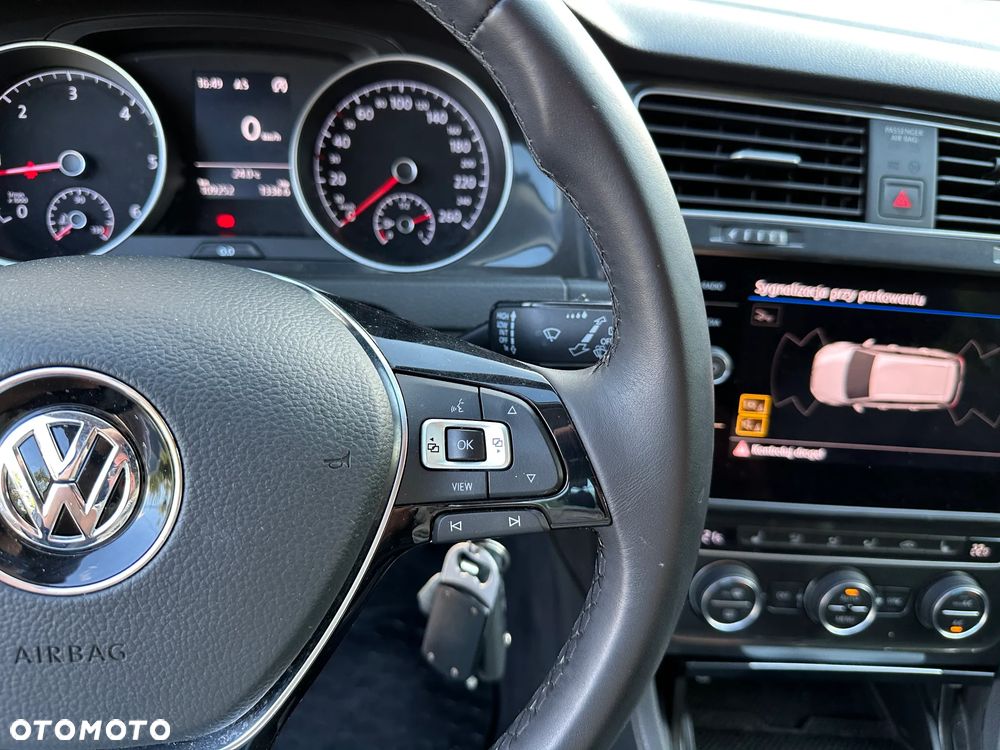 Volkswagen Golf Variant - 11