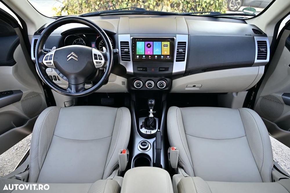 Citroën C-Crosser 2.2 HDI Confort Aut. - 12