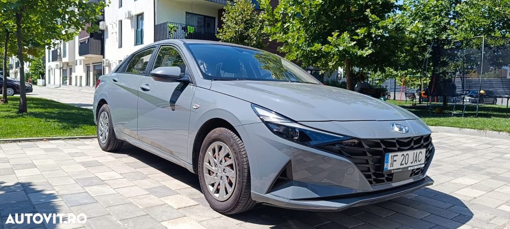 Hyundai Elantra 1.6 l 123 CP CVT Comfort - 4