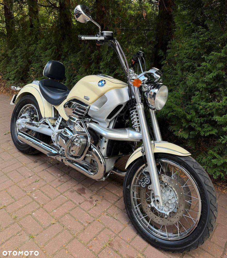 BMW R - 1