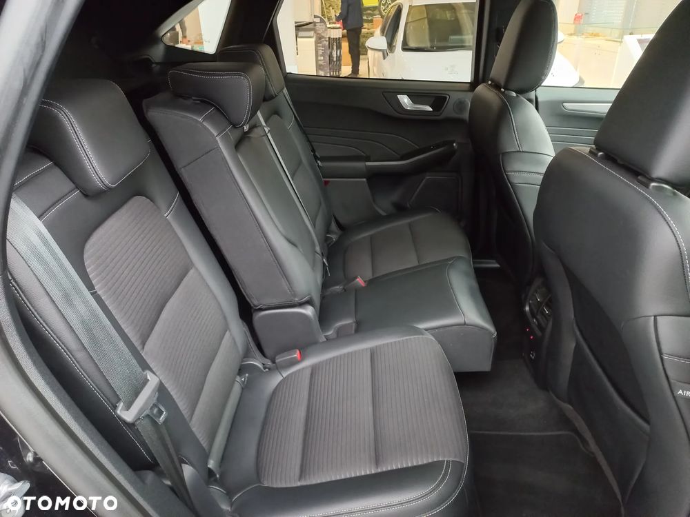 Ford Kuga 2.5 FHEV FWD Titanium X - 18