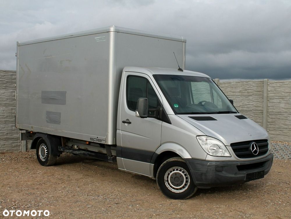 Mercedes-Benz Sprinter - 19