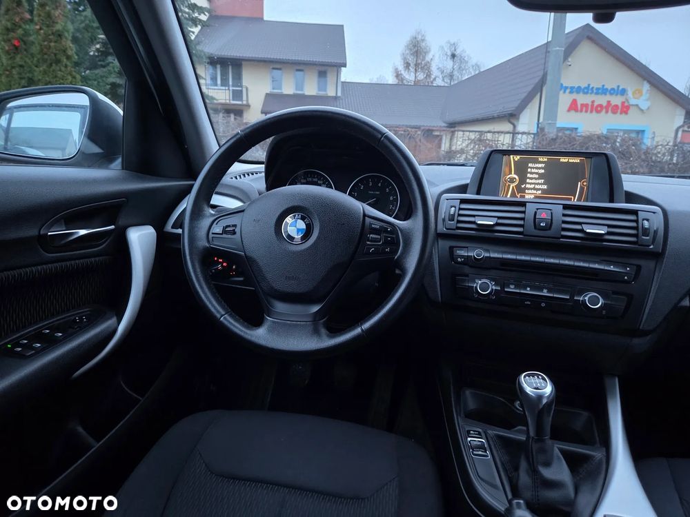 BMW Seria 1 116i Sport Line - 7