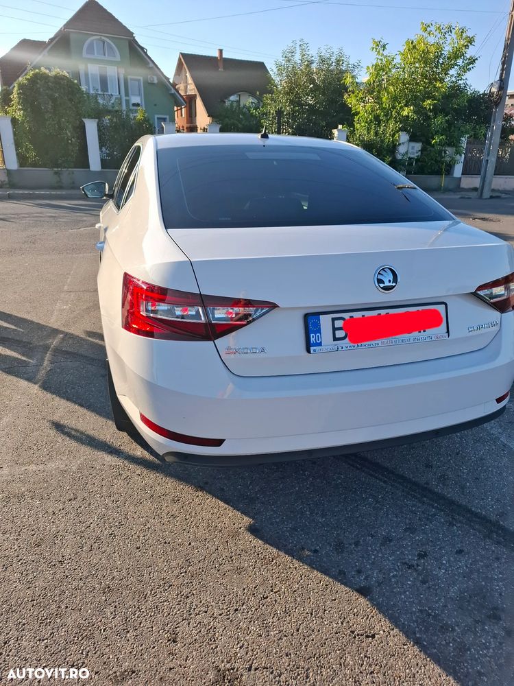 Skoda Superb 2.0 TDI DSG Style - 7