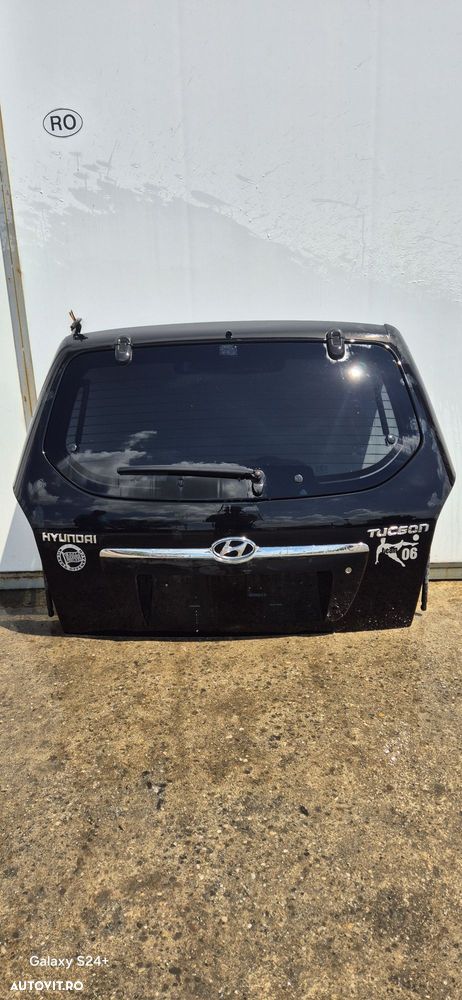 Haion Hyundai Tucson cu deschidere luneta 2006 - 1