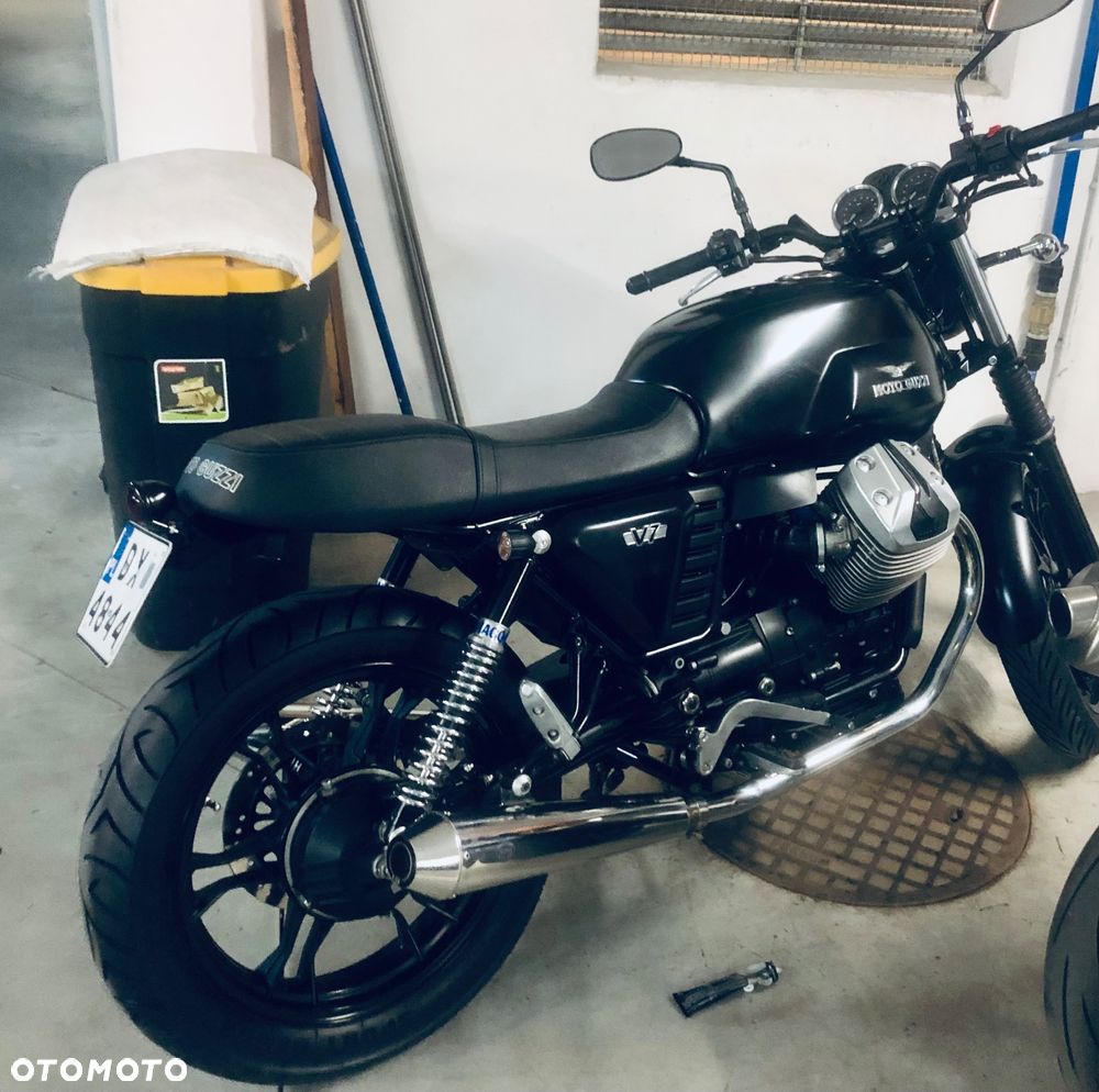 Moto Guzzi V7 - 3