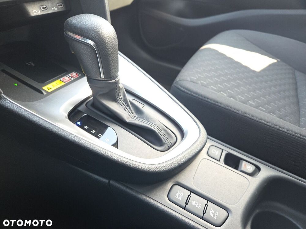 Toyota Yaris Cross Hybrid 1.5 Comfort - 29
