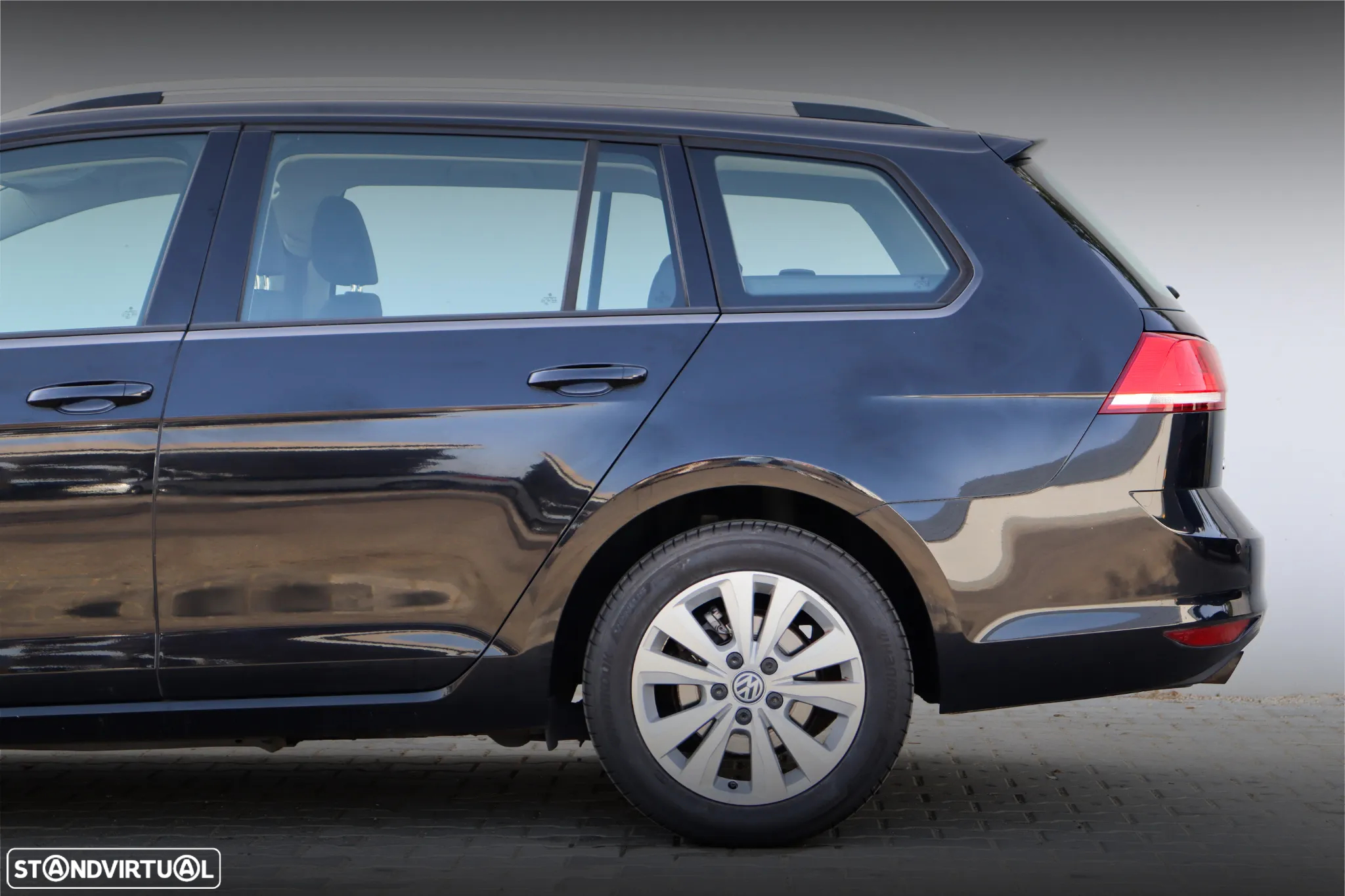 VW Golf Variant 1.6 TDi BlueMotion Confortline - 6