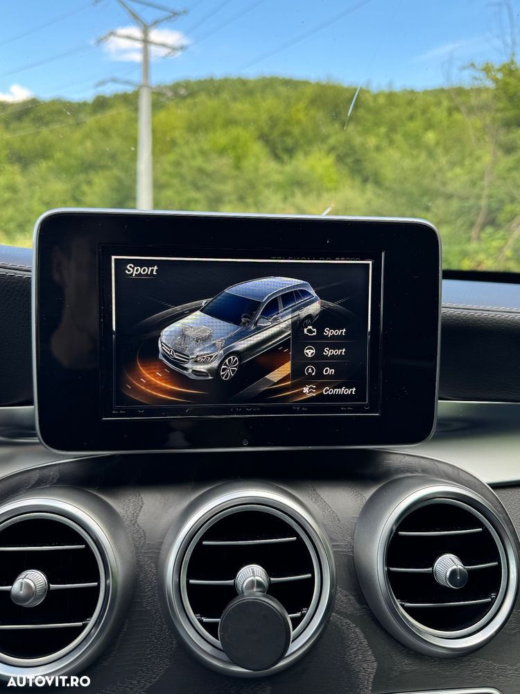 Mercedes-Benz C - 13