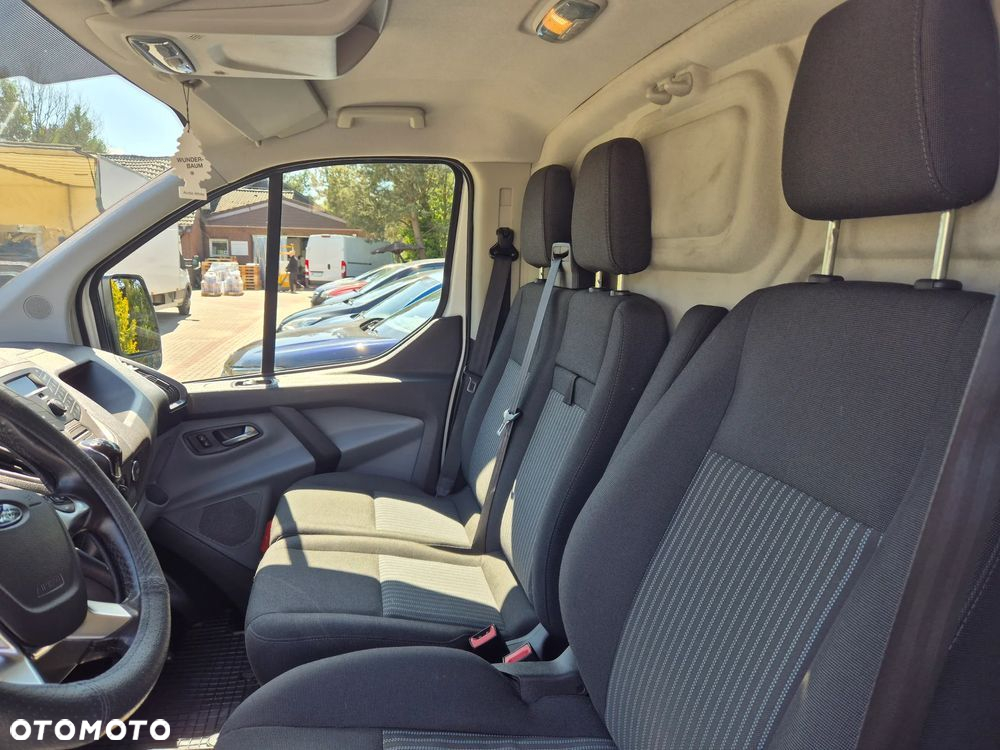 Ford Transit Custom - 11