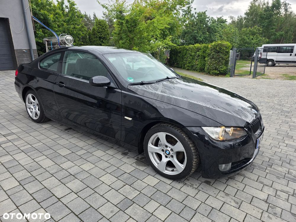 BMW Seria 3 320i Edition Exclusive - 16