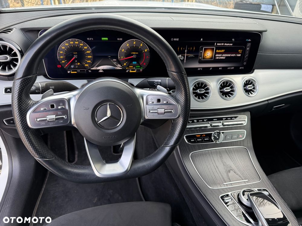 Mercedes-Benz Klasa E 200 4-Matic AMG - 20