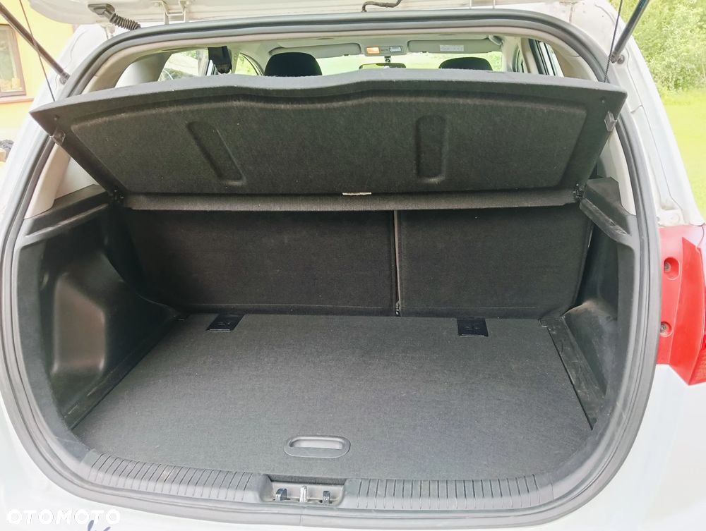 Kia Venga 1.4 M - 6