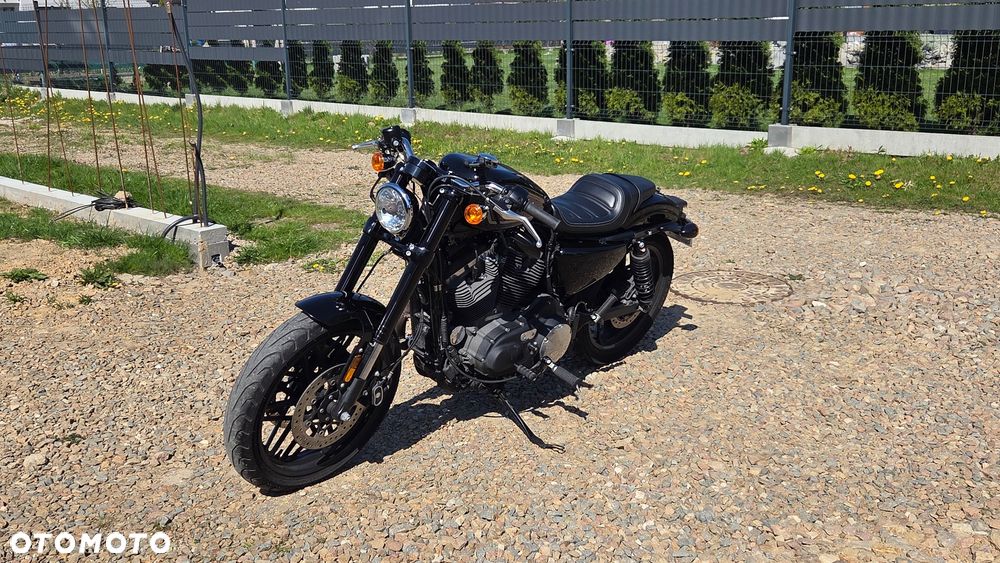 Harley-Davidson Sportster Roadster 1200R - 3