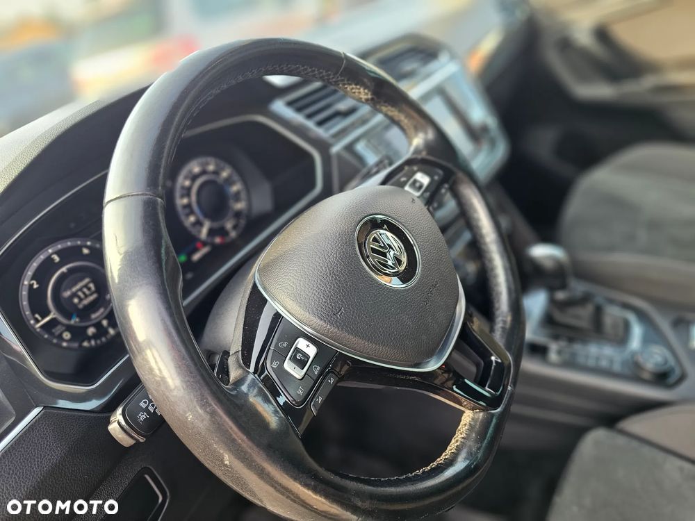 Volkswagen Tiguan 2.0 TDI SCR 4MOTION DSG Highline - 15