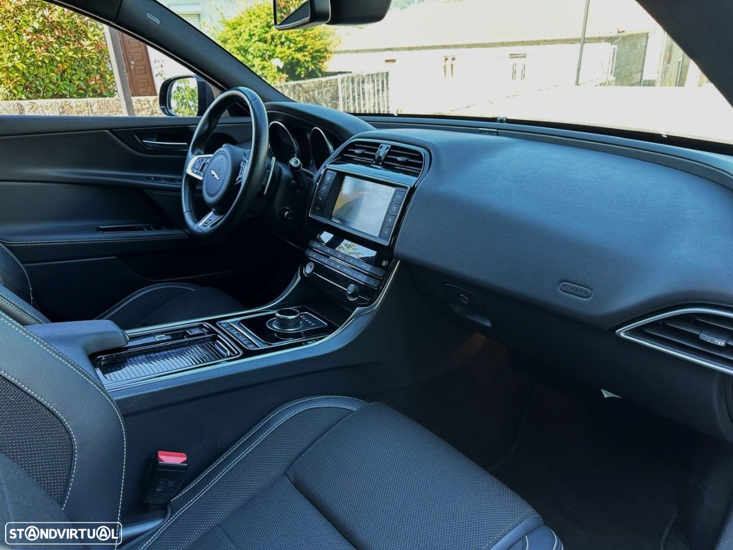 Jaguar XE 2.0 D R-Sport Aut. - 43
