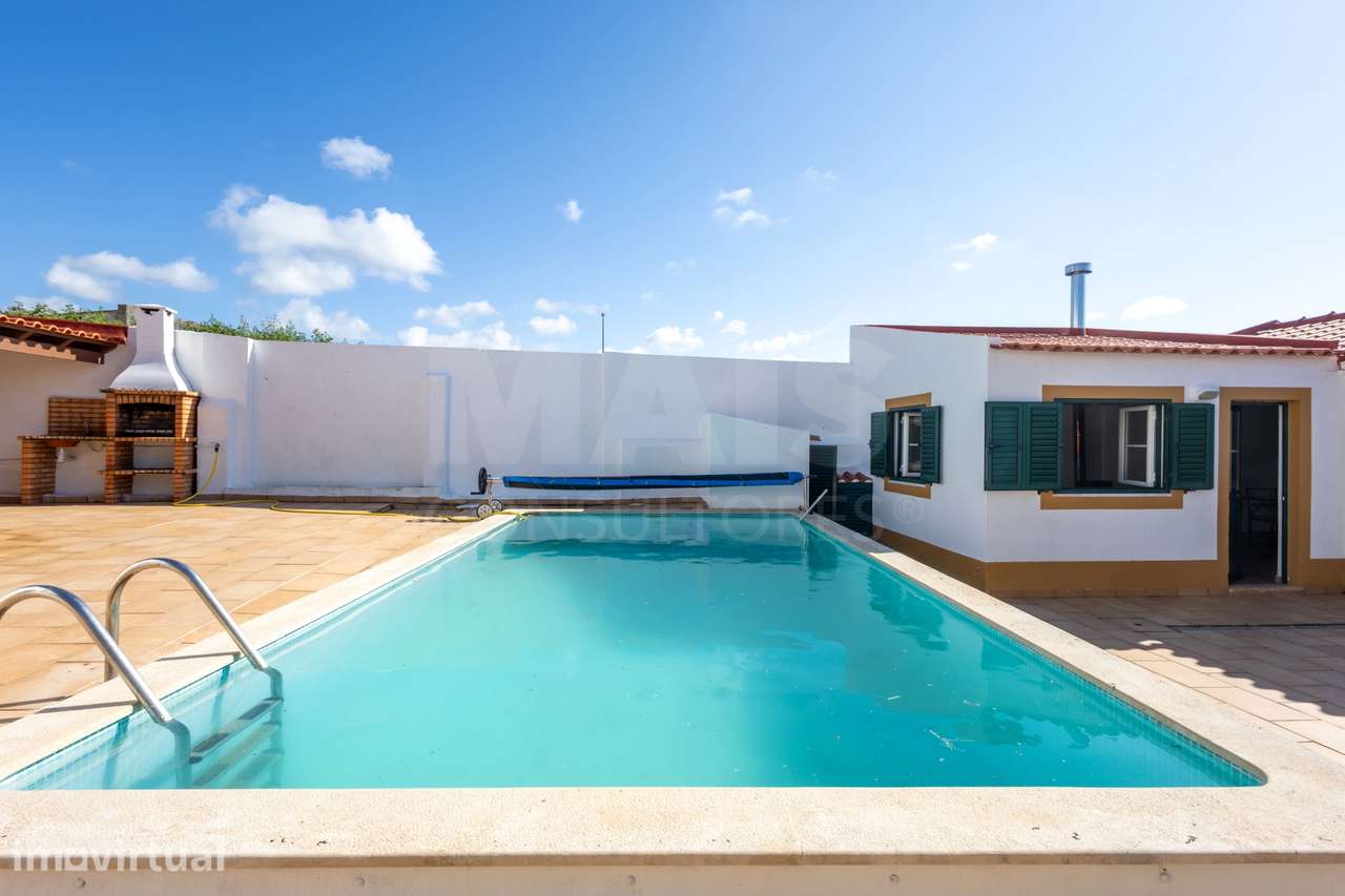 Moradia e dois Anexos T1 com piscina em Casais Mestre Mendo - Grande imagem: 5/43