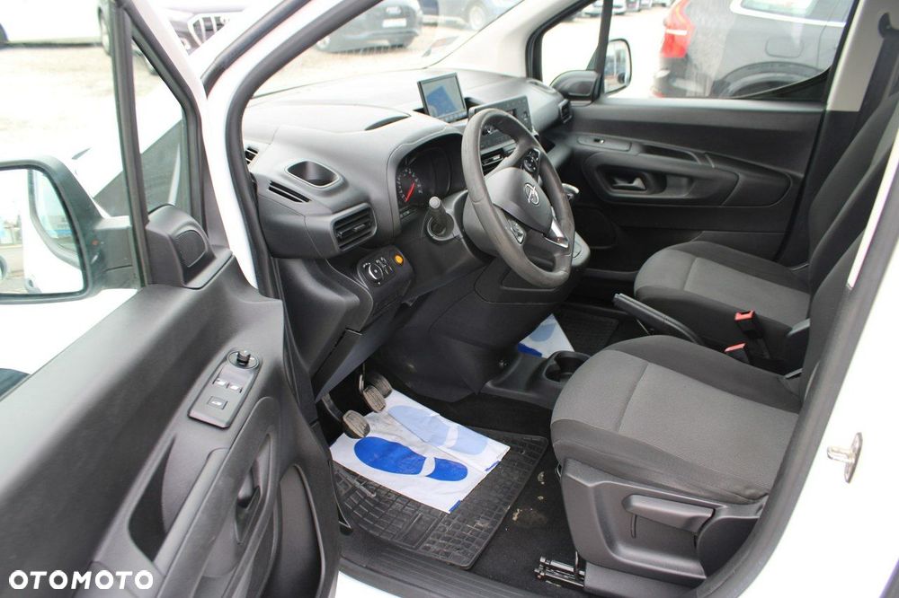 Opel Combo - 16