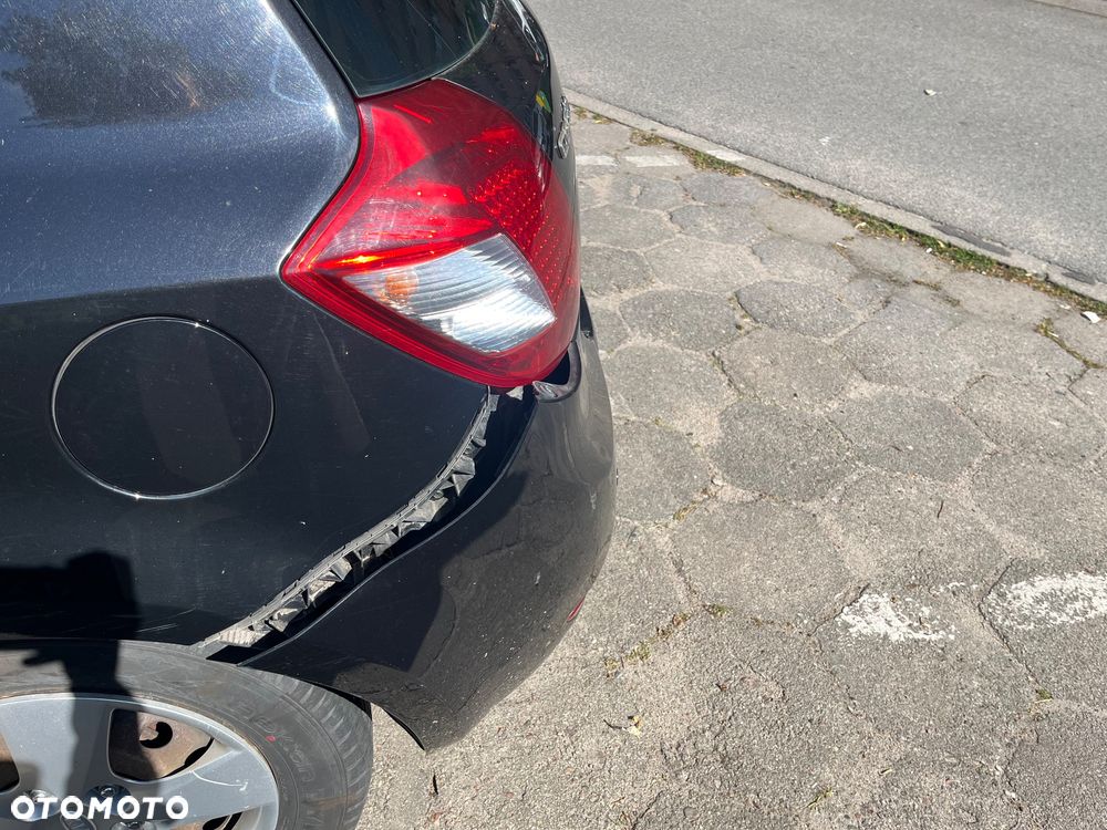 Kia Ceed 1.4 M - 12