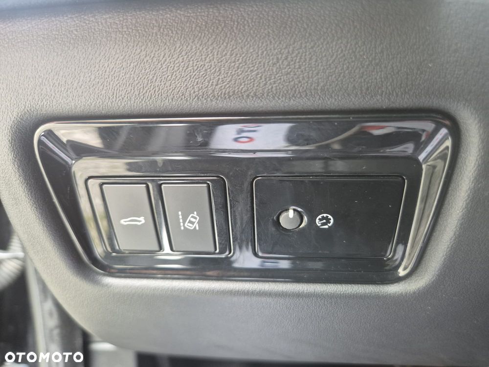 Jaguar XF 20d Prestige - 26