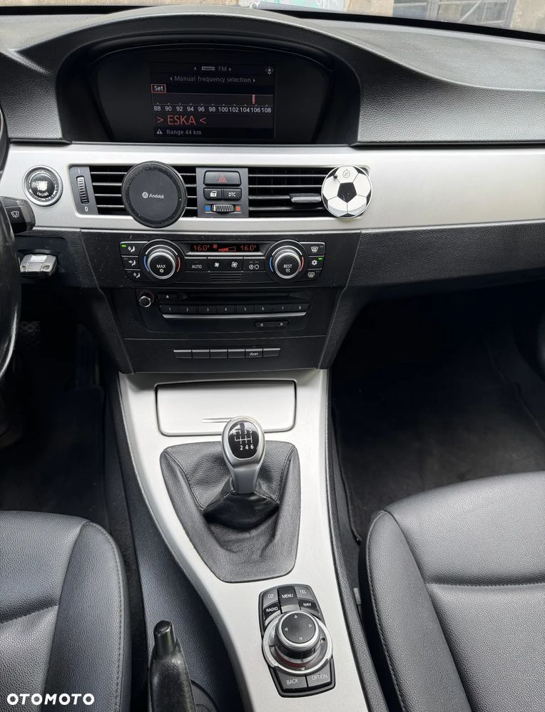 BMW Seria 3 320d - 8