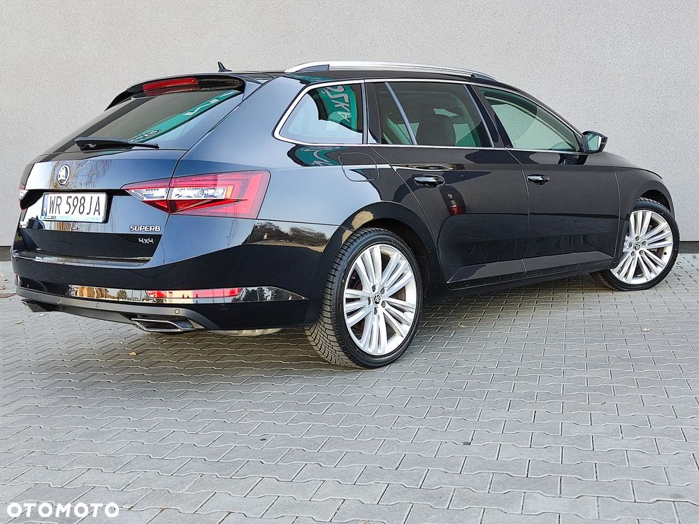 Skoda Superb 2.0 TSI 4x4 DSG Sportline - 11