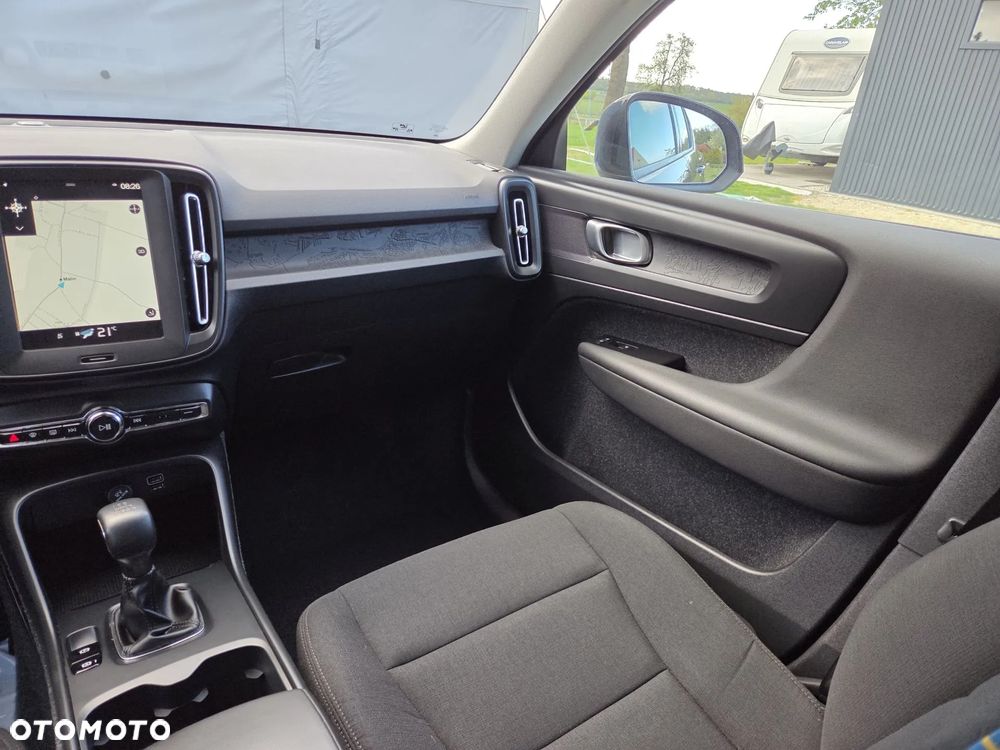 Volvo XC 40 T2 Momentum - 18