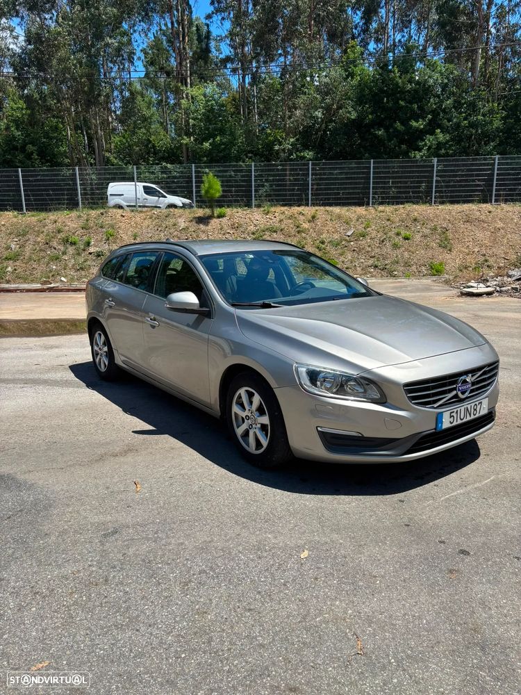 Volvo V60 D2 - 1