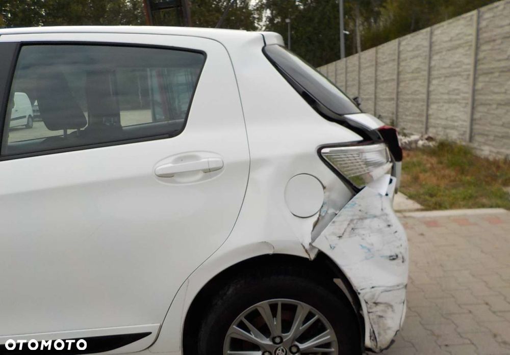 Toyota Yaris - 6