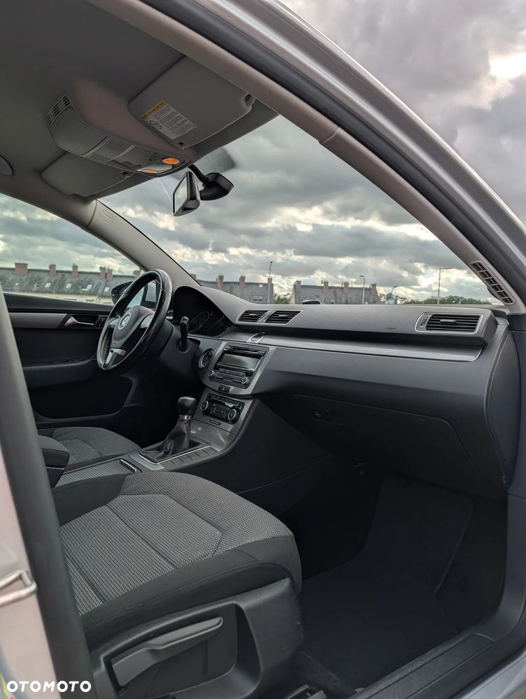 Volkswagen Passat 1.8 TSI Comfortline - 16