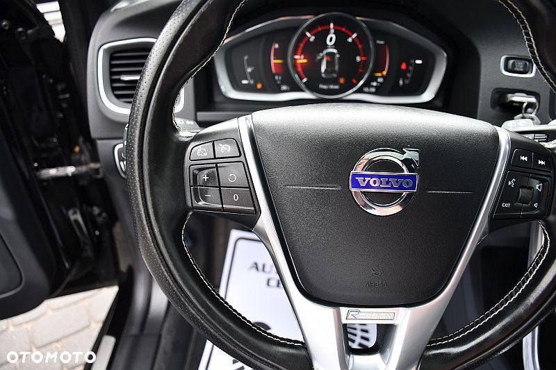 Volvo V60 D4 Geartronic RDesign - 17