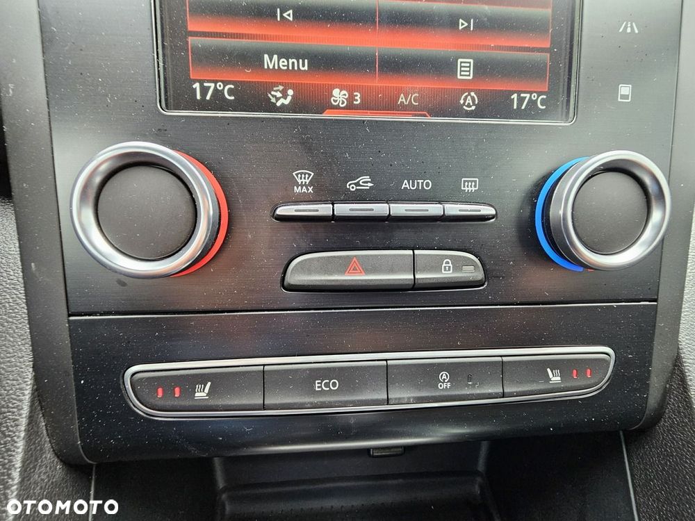 Renault Megane BLUE dCi 115 EDC BOSE EDITION - 32