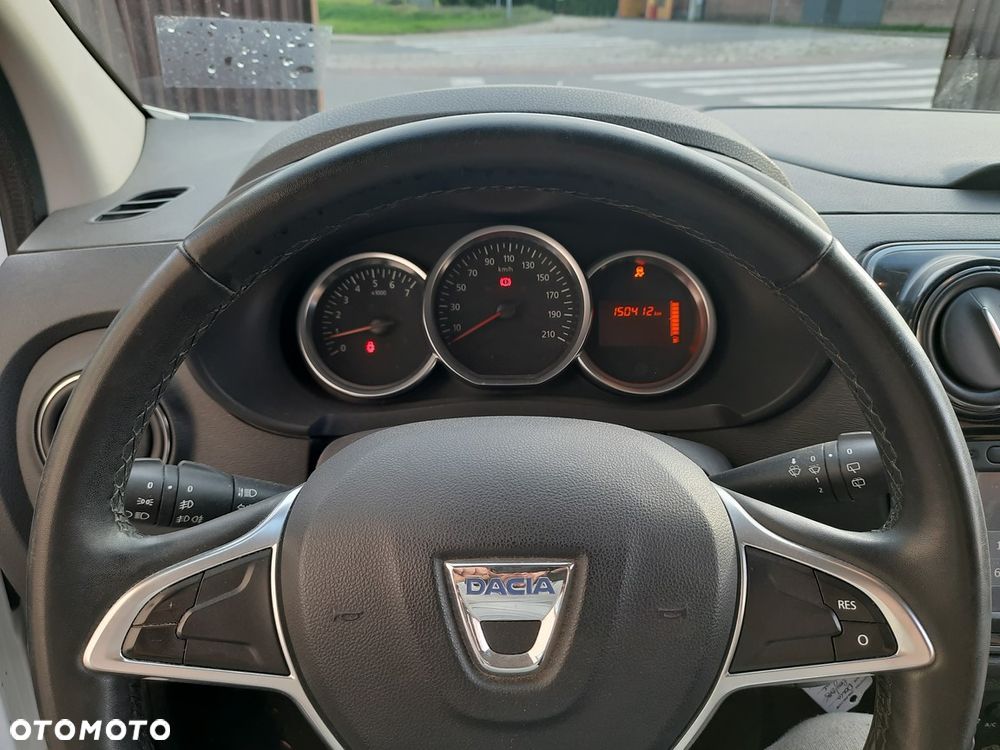 Dacia Lodgy 1.2 TCe Stepway - 19