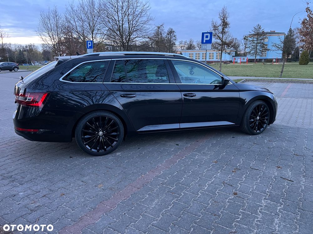 Skoda Superb 2.0 TDI Style DSG - 15