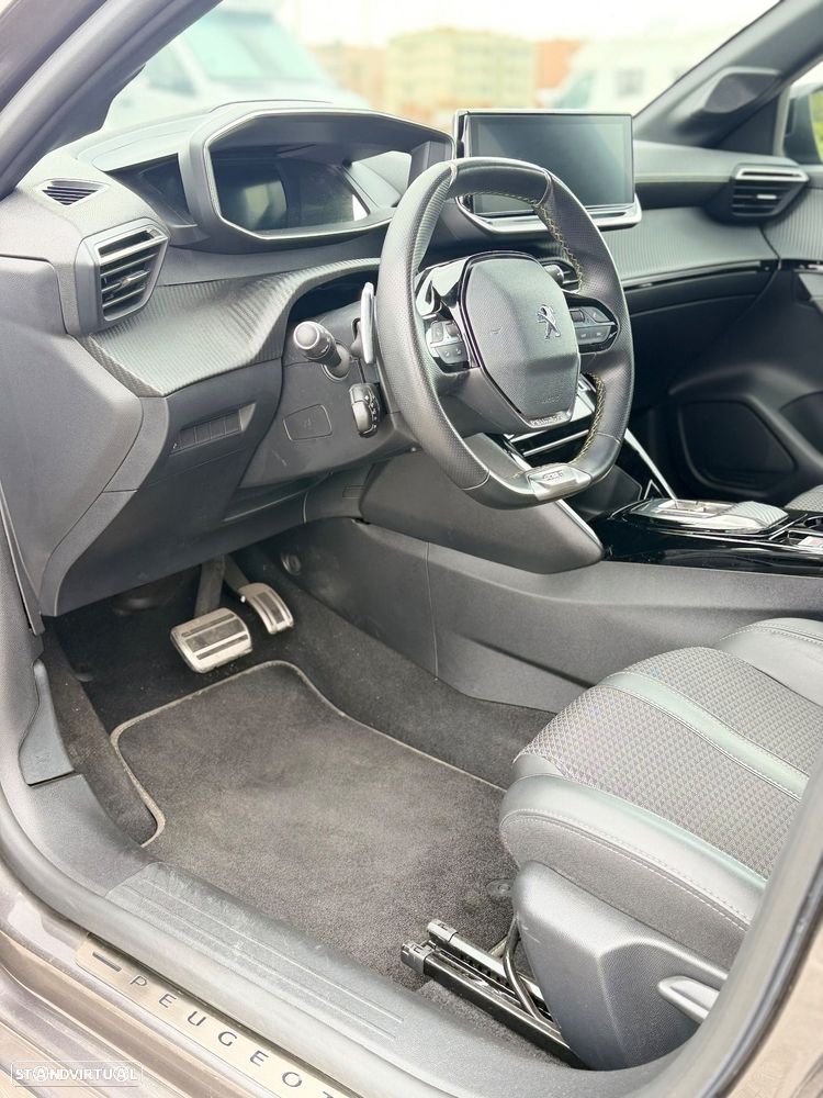 Peugeot 208 1.2 PureTech GT EAT8 - 7