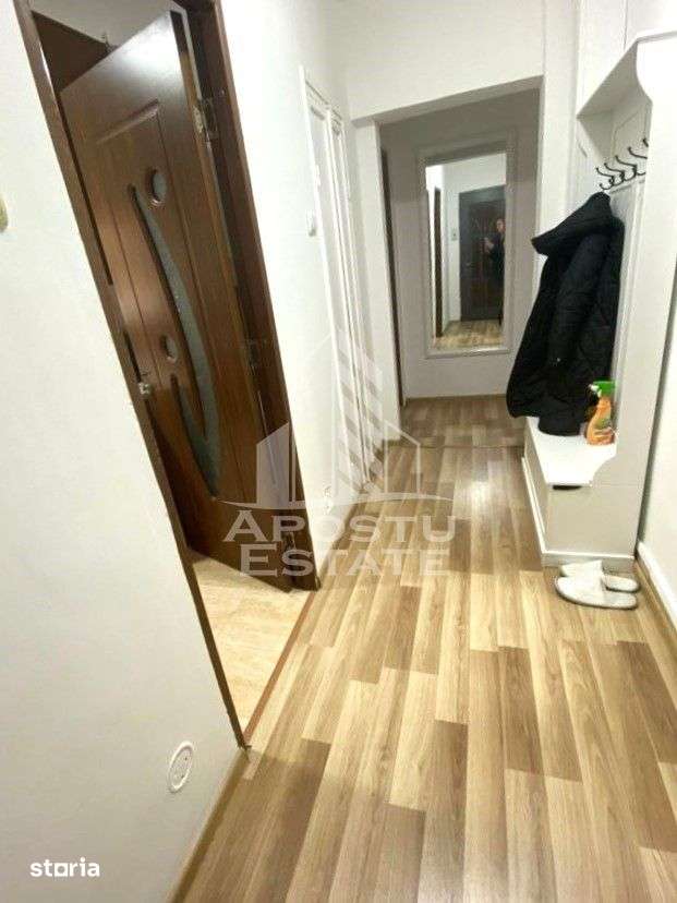 Apartartament, cu 2 camere, de inchiriat, in zona Intim, Arad — fotografia 3