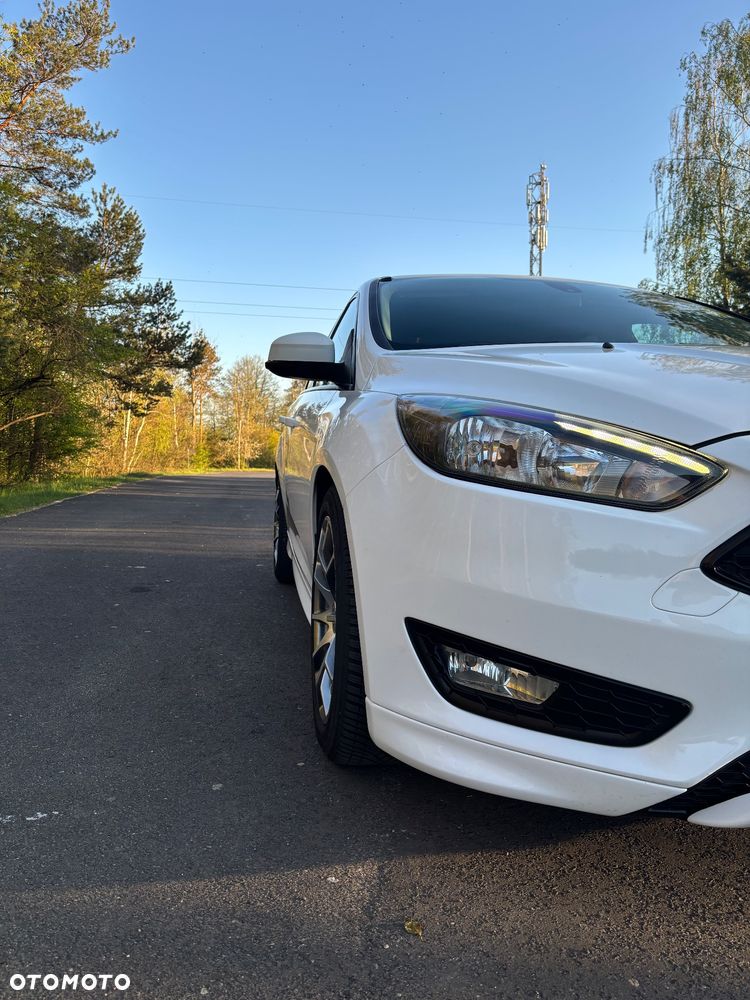 Ford Focus - 11