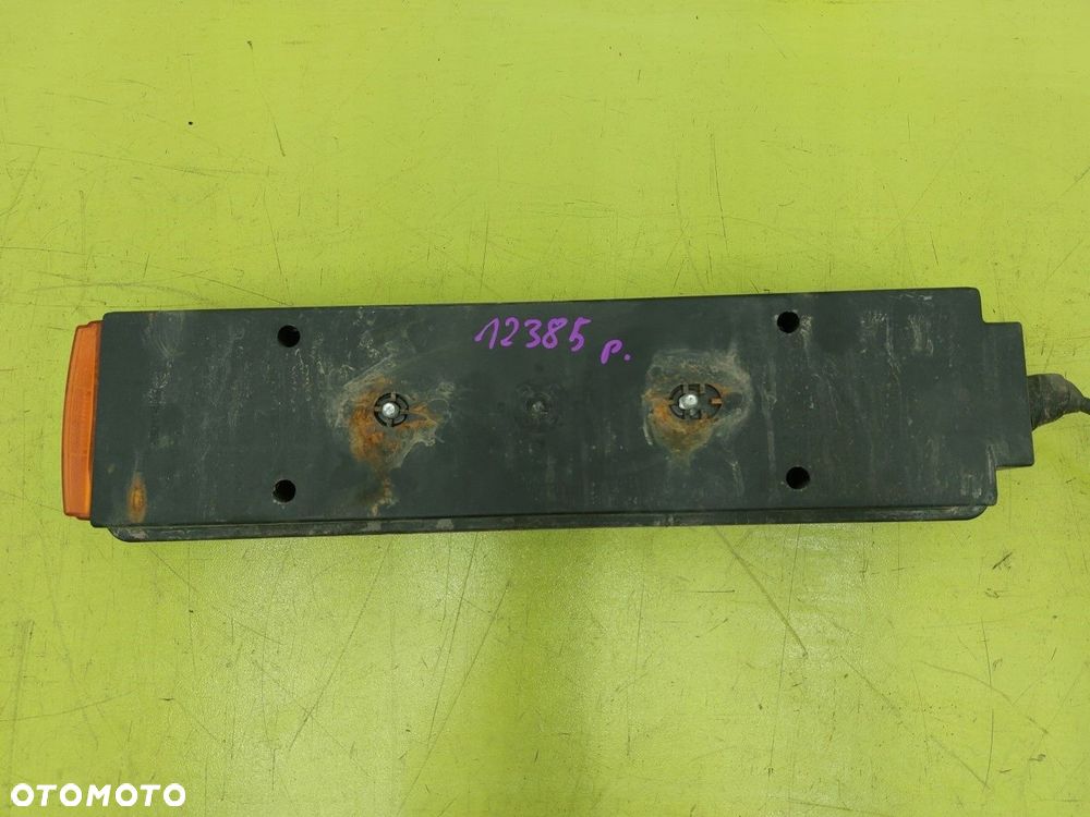 Lampa prawa tylna tył Scania R114 - 5