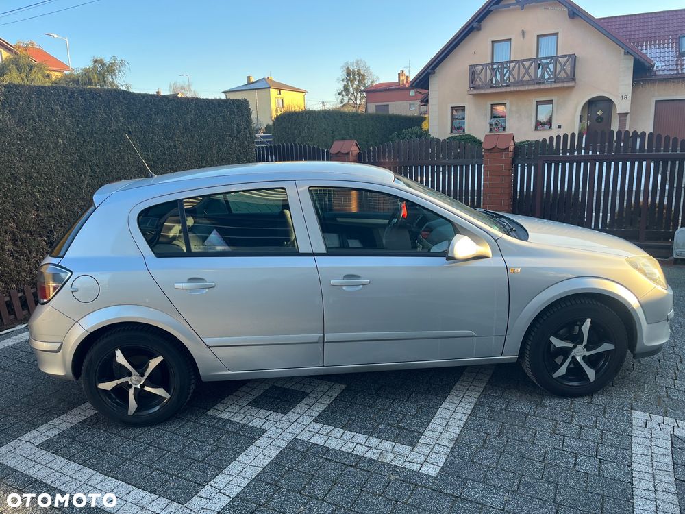 Opel Astra 1.4 Start - 1
