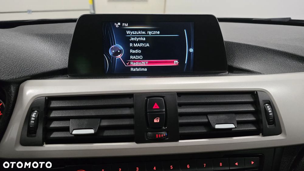 BMW Seria 3 320d Efficient Dynamics Luxury Line - 21