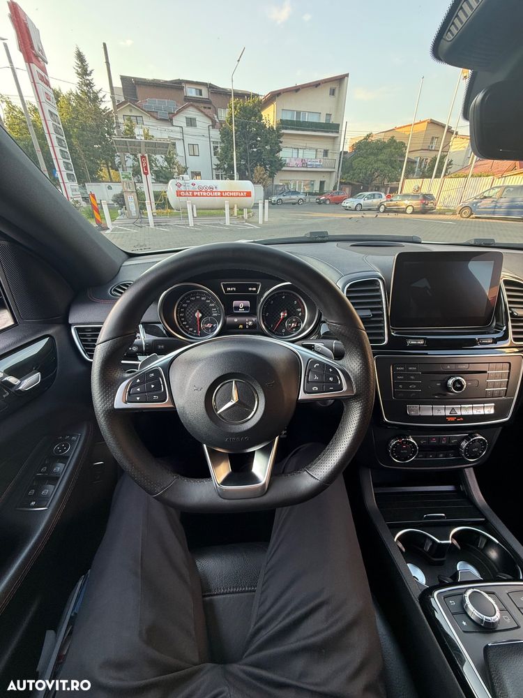Mercedes-Benz GLE - 15