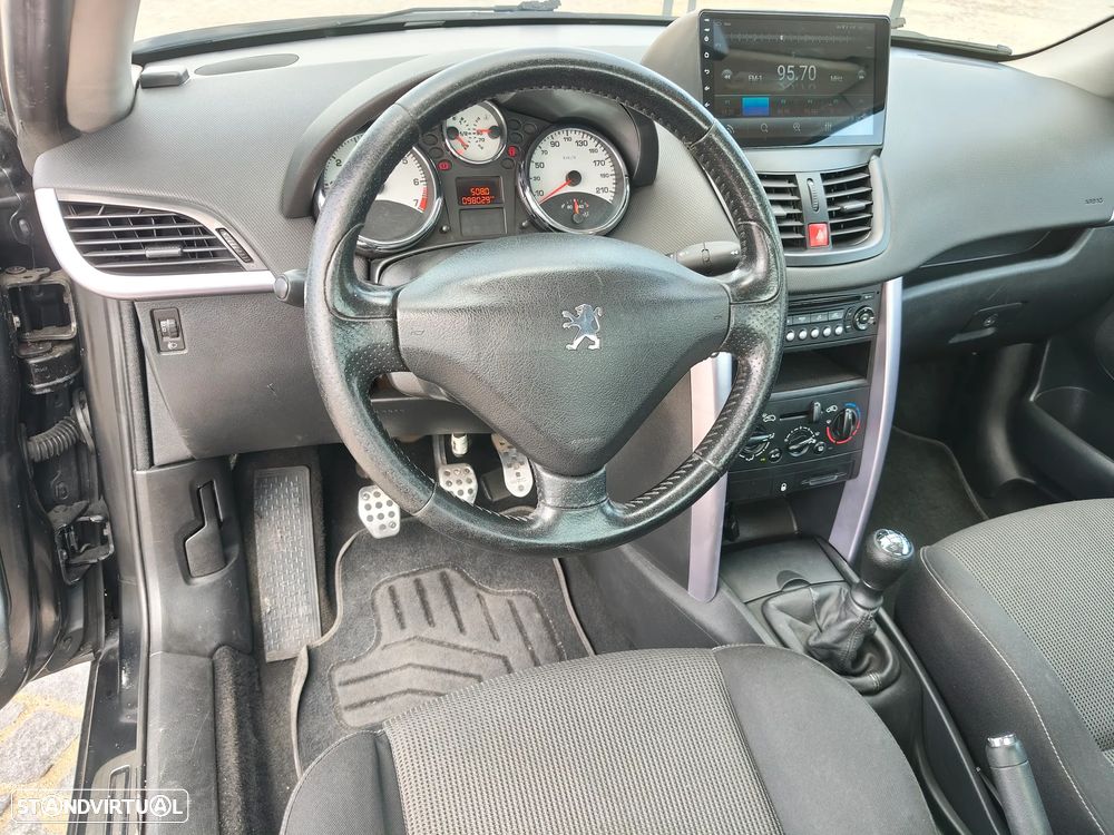 Peugeot 207 CC 1.6 16V - 19